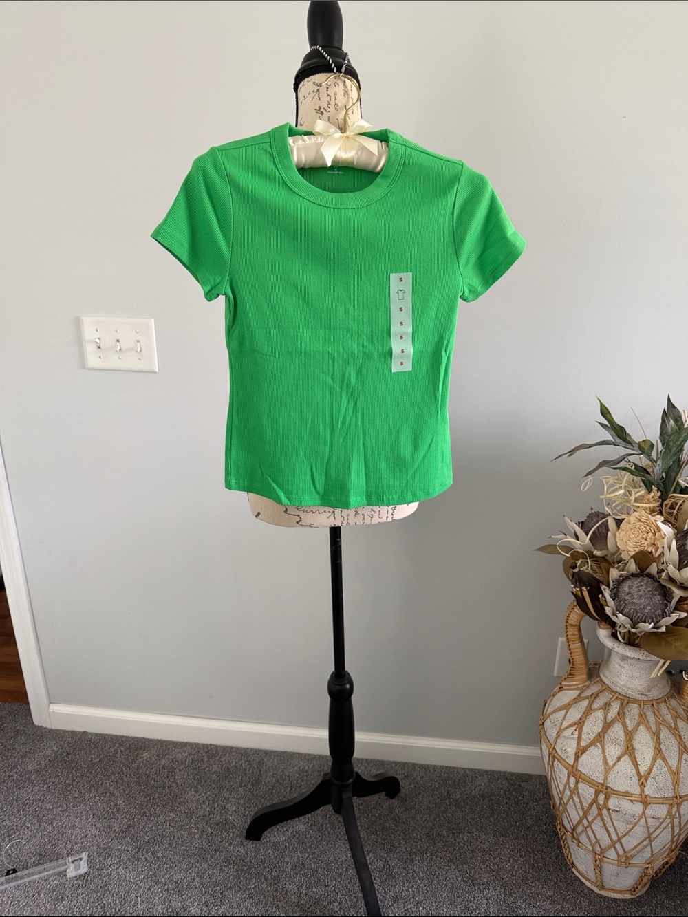 Old Navy Vibrant Green Crewneck Short Sleeve Tee